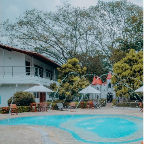 ANTIOQUIA - HOTEL LA ARDILLA DE SANTA FÉ DÍA DE SOL