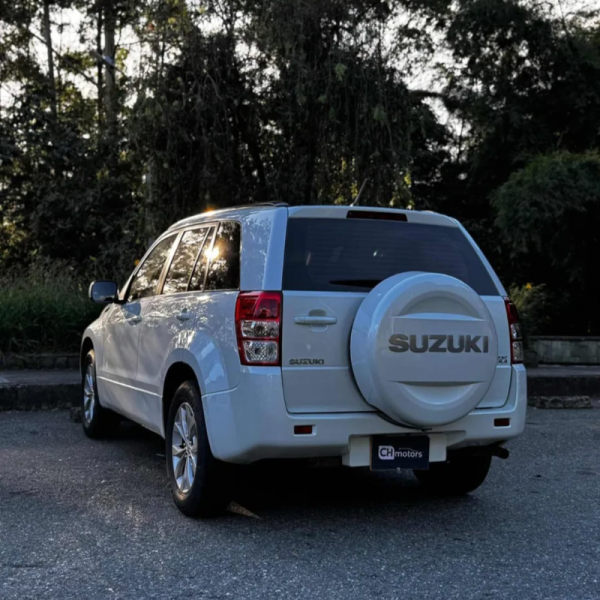SUZUKI GRAND VITARA 2.4 SZ GIX SPORT 4X4  AUTOMATICA -72.000 KM