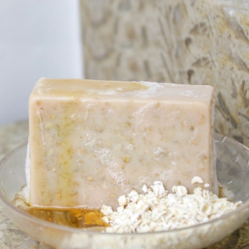 JABON ARTESANALES AVENA Y MIEL