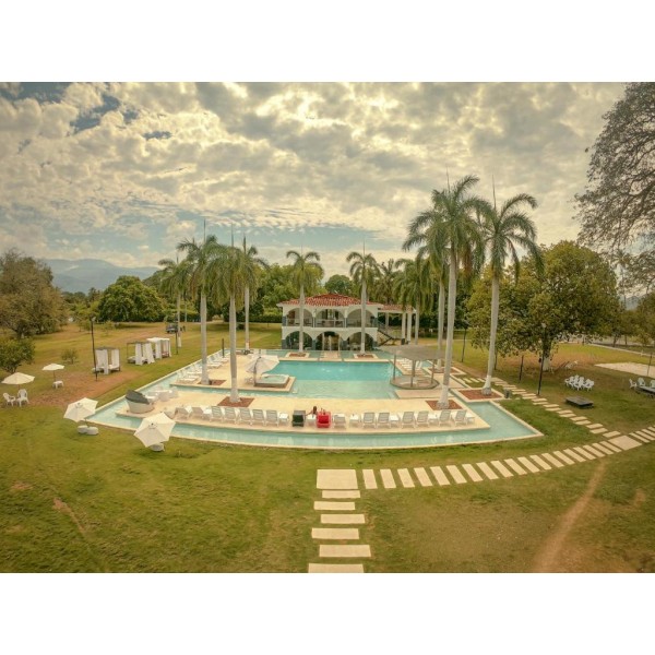 ANTIOQUIA - HOTEL ARENA SANTA FÉ DE ANTIOQUIA ALOJAMIENTO